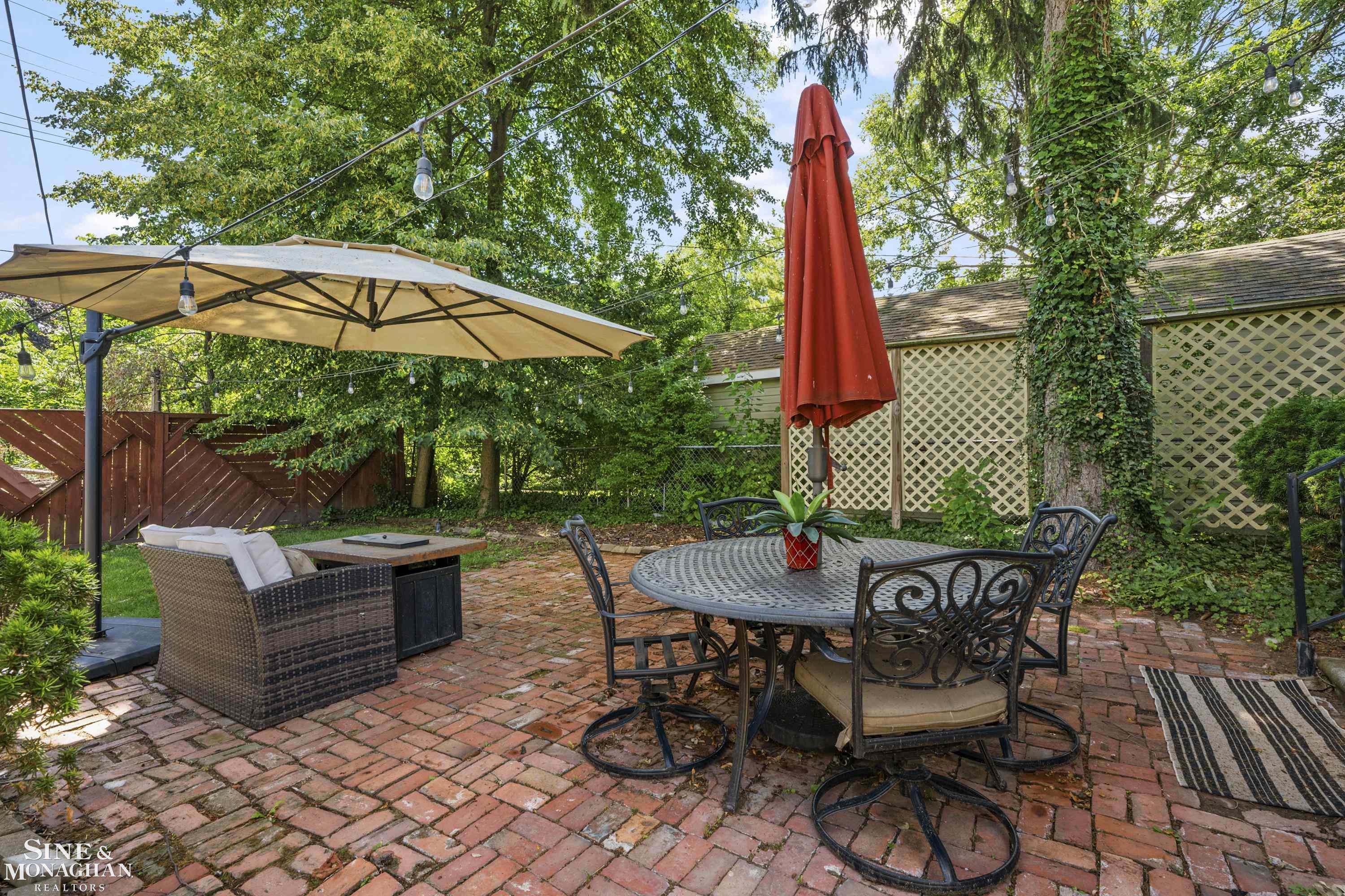 433 Maison Road Grosse Pointe, MI 48236 - Photo 29 of 38 50213206-96bd2445-3dce-4b8f-bea9-e69d875b41b8.JPG