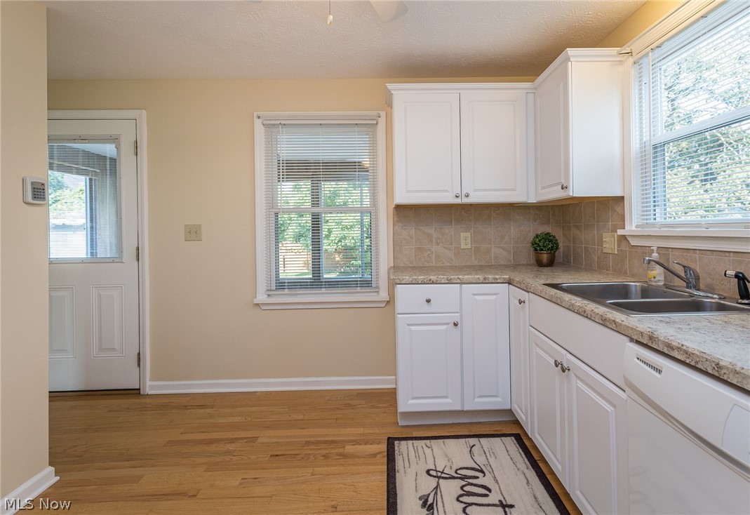 3702 Pennington Road Cleveland, OH 44120 - Photo 10 of 24
