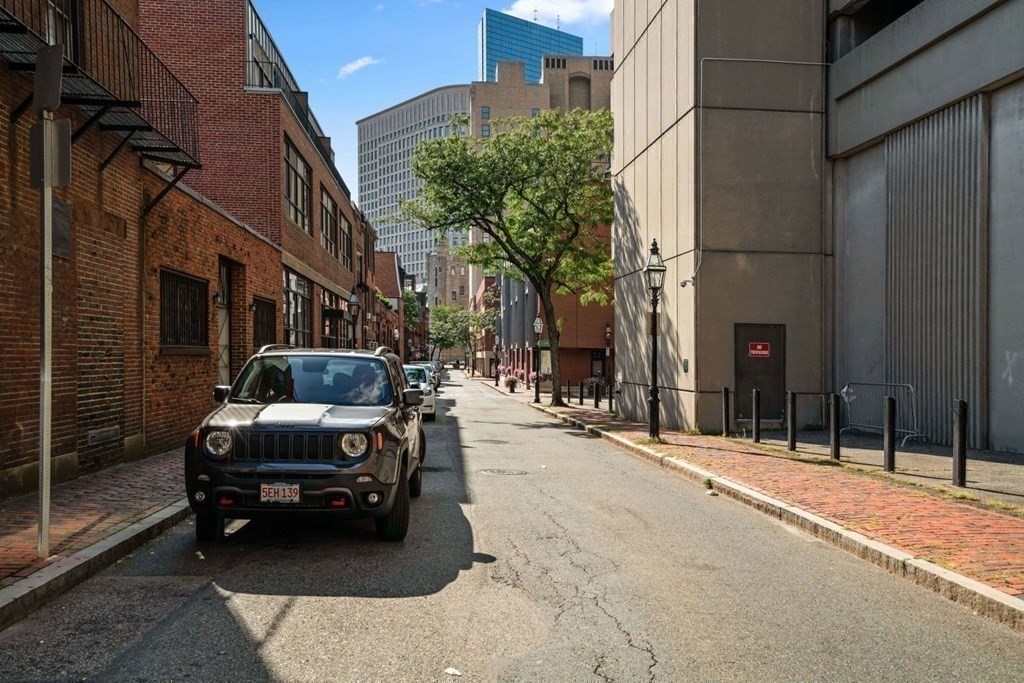 80 Broadway Street, Unit 2A Boston, MA 02116 - Photo 23 of 32
