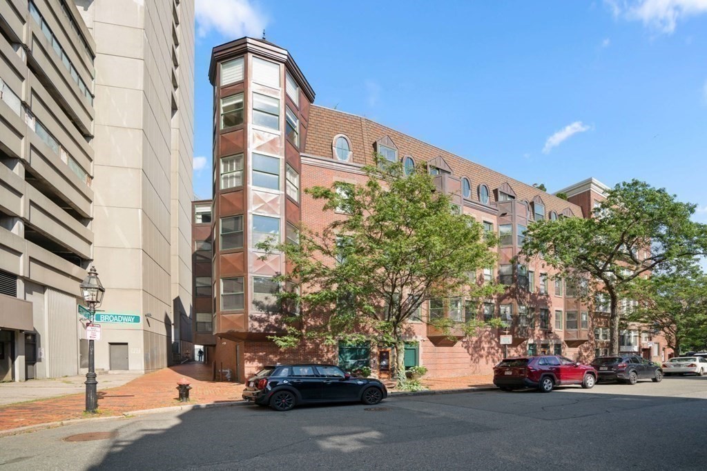 80 Broadway Street, Unit 2A Boston, MA 02116 - Photo 26 of 32