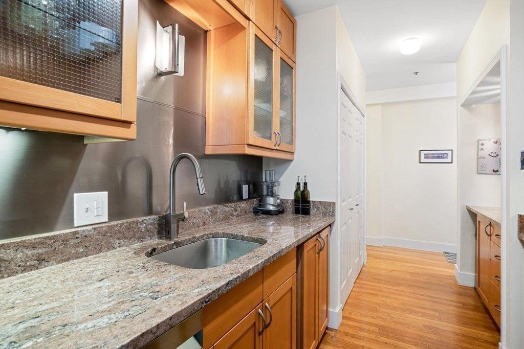 80 Broadway Street, Unit 2A Boston, MA 02116 - Photo 9 of 32