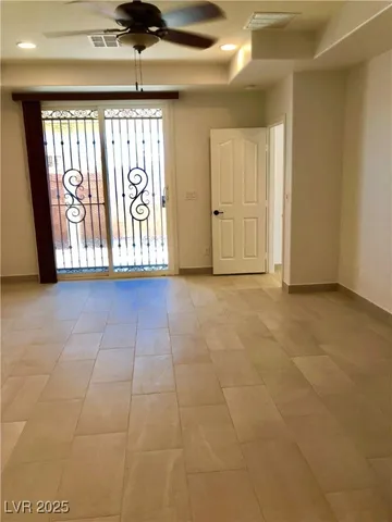 $2,300 | 9185 Valtonar Avenue, Las Vegas, NV 89148