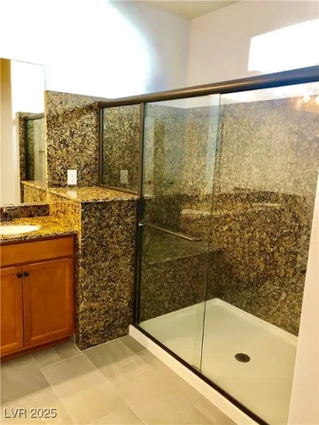 $2,300 | 9185 Valtonar Avenue, Las Vegas, NV 89148