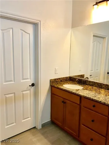 $2,300 | 9185 Valtonar Avenue, Las Vegas, NV 89148