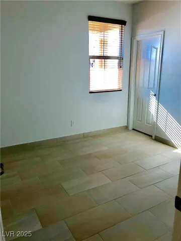 $2,300 | 9185 Valtonar Avenue, Las Vegas, NV 89148