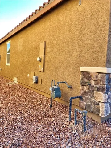 $2,300 | 9185 Valtonar Avenue, Las Vegas, NV 89148