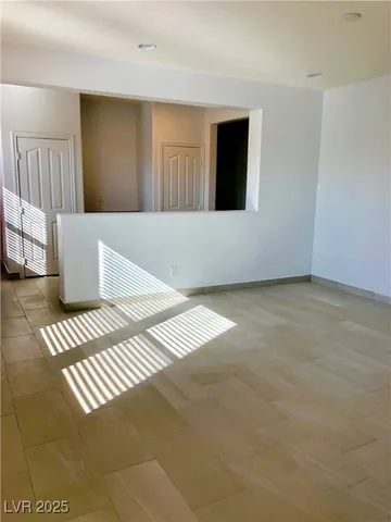 $2,300 | 9185 Valtonar Avenue, Las Vegas, NV 89148