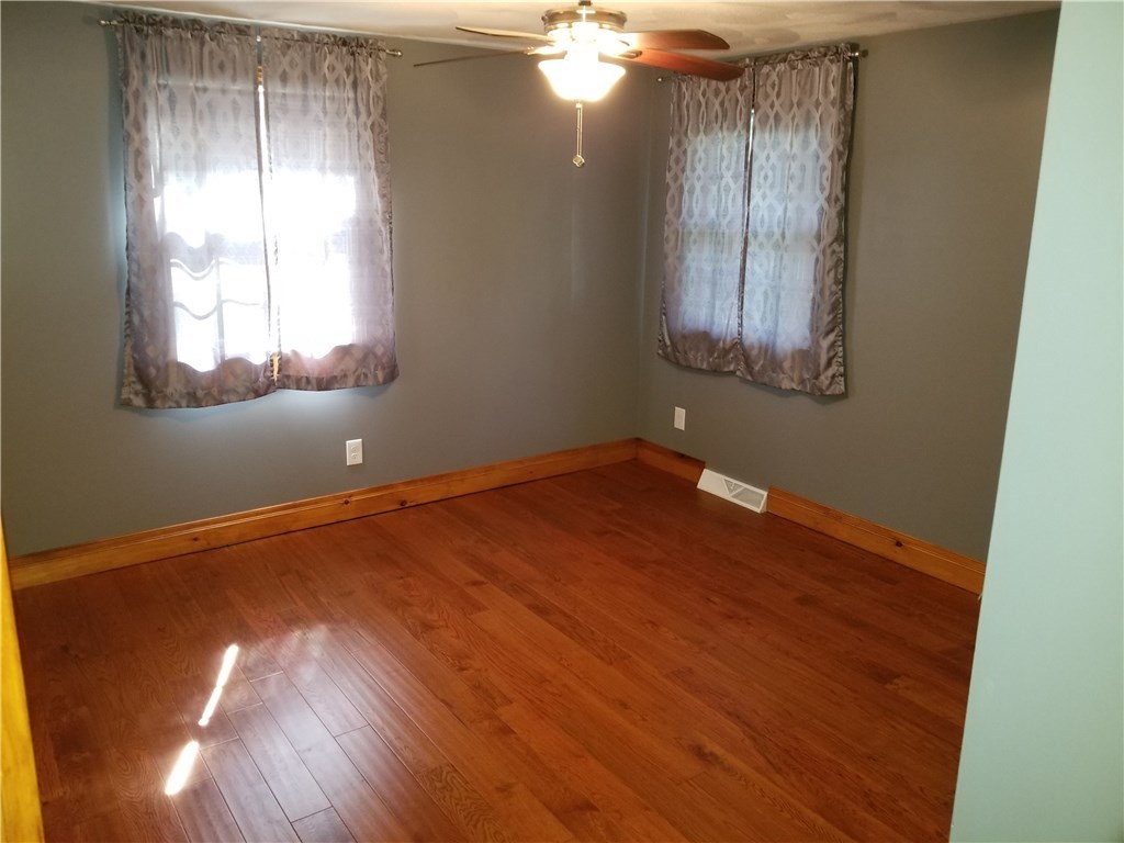 647 Weaver Hill Road Coventry, RI 02816 - Photo 15 of 27