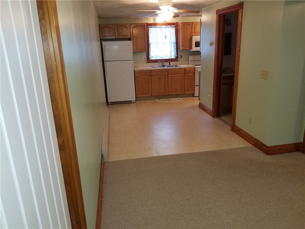 647 Weaver Hill Road Coventry, RI 02816 - Photo 20 of 27