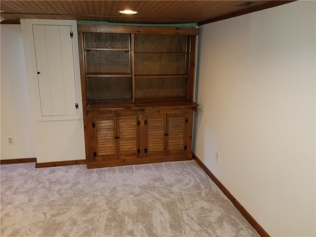 647 Weaver Hill Road Coventry, RI 02816 - Photo 27 of 27