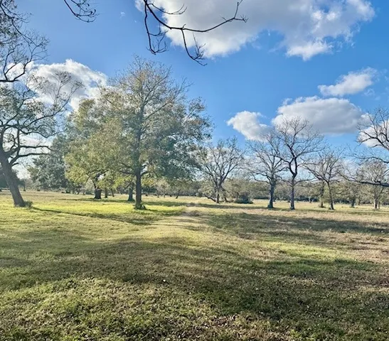 $948,000 | 2108 County Road 740, Sweeny, TX 77480