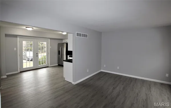 $1,700 | 195 North Service Road, Unit C, St. Peters, MO 63376