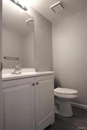 $1,700 | 195 North Service Road, Unit C, St. Peters, MO 63376