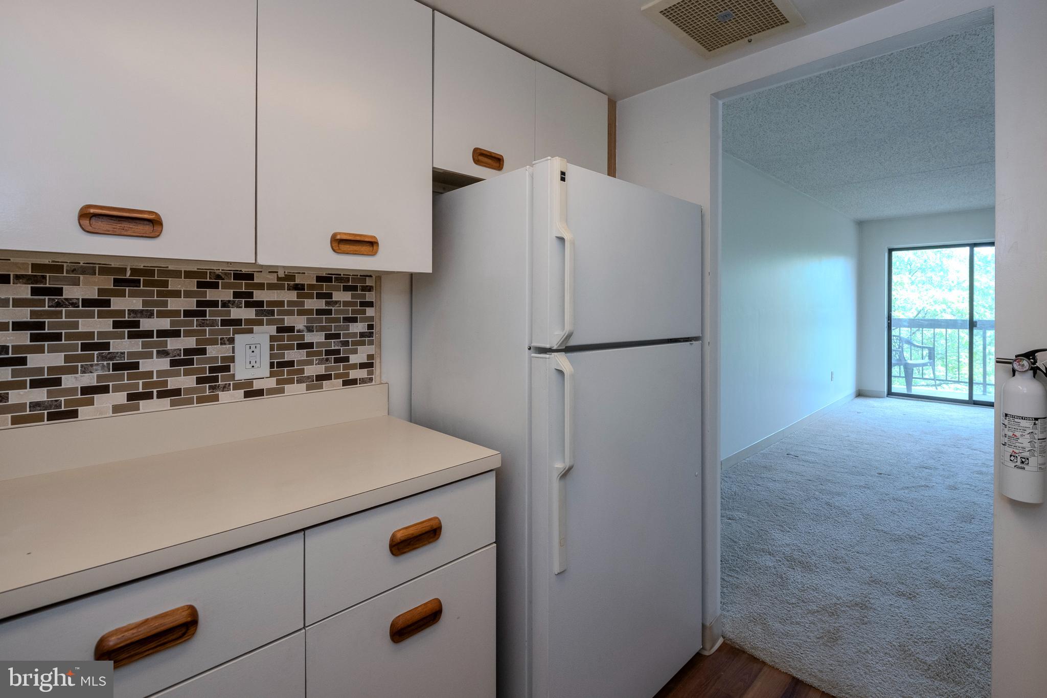700 Avondale Road, Unit 6H Wallingford, PA 19086 - Photo 15 of 26 Kitchen