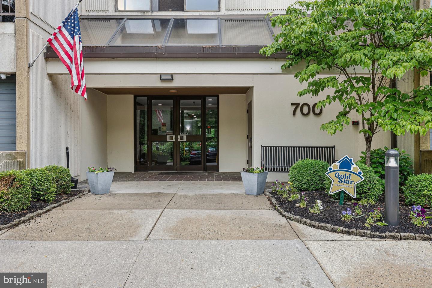 700 Avondale Road, Unit 6H Wallingford, PA 19086 - Photo 2 of 26 Front Entrance