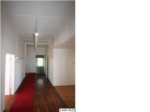 4805 Orange Road Aroda, VA 22709 - Photo 7 of 12 a view of a hallway with a white walls