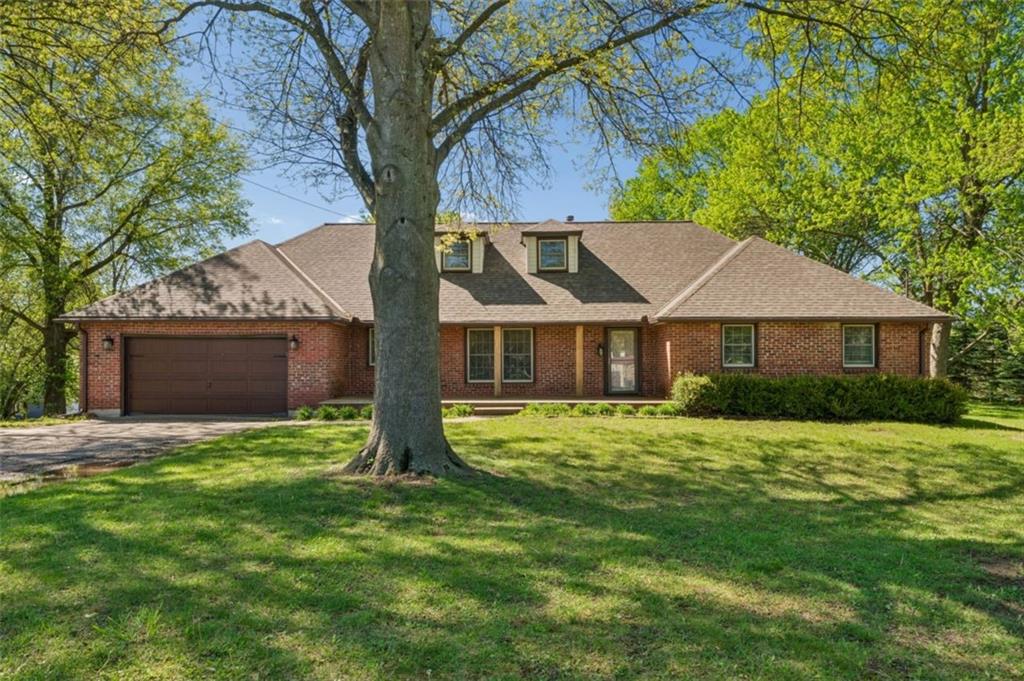 18611 East Salisbury Road Independence, MO 64056 - Photo 1 of 77