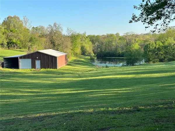 $549,950 | 18611 East Salisbury Road, Independence, MO 64056