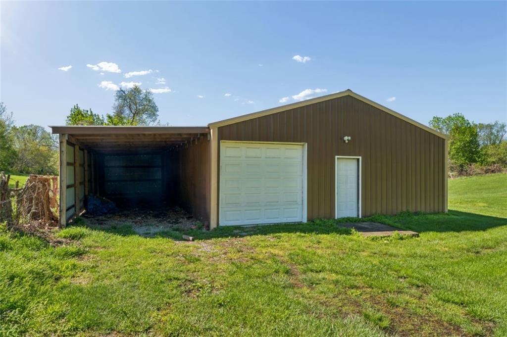 18611 East Salisbury Road Independence, MO 64056 - Photo 2 of 77