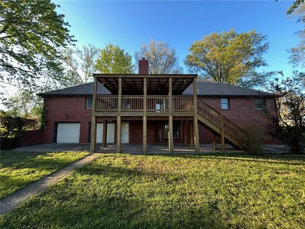 $549,950 | 18611 East Salisbury Road, Independence, MO 64056