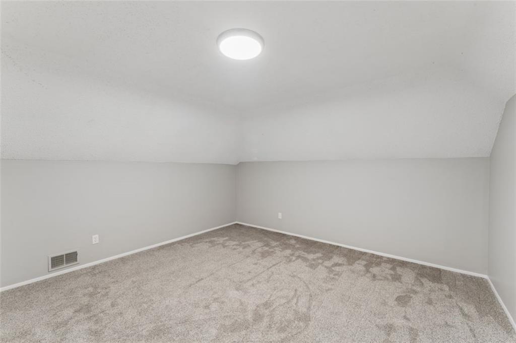 18611 East Salisbury Road Independence, MO 64056 - Photo 45 of 77
