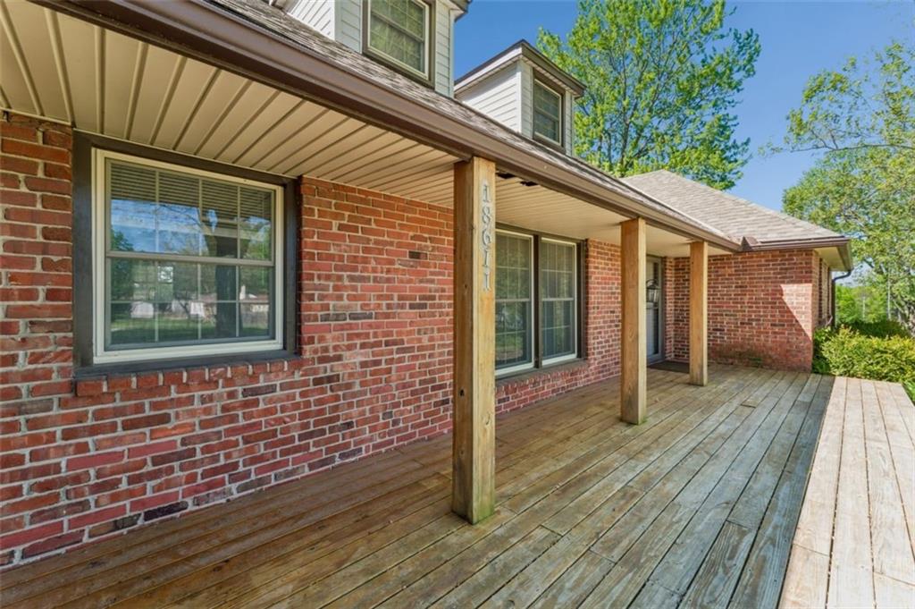 18611 East Salisbury Road Independence, MO 64056 - Photo 6 of 77