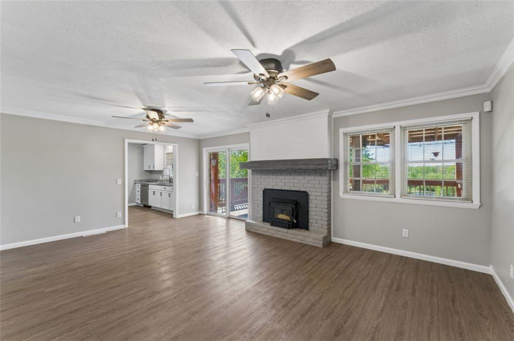 18611 East Salisbury Road Independence, MO 64056 - Photo 9 of 77
