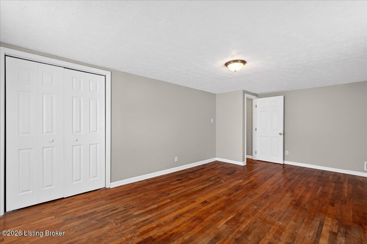 4313 Dover Road Louisville, KY 40216 - Photo 19 of 31 20-A7400915