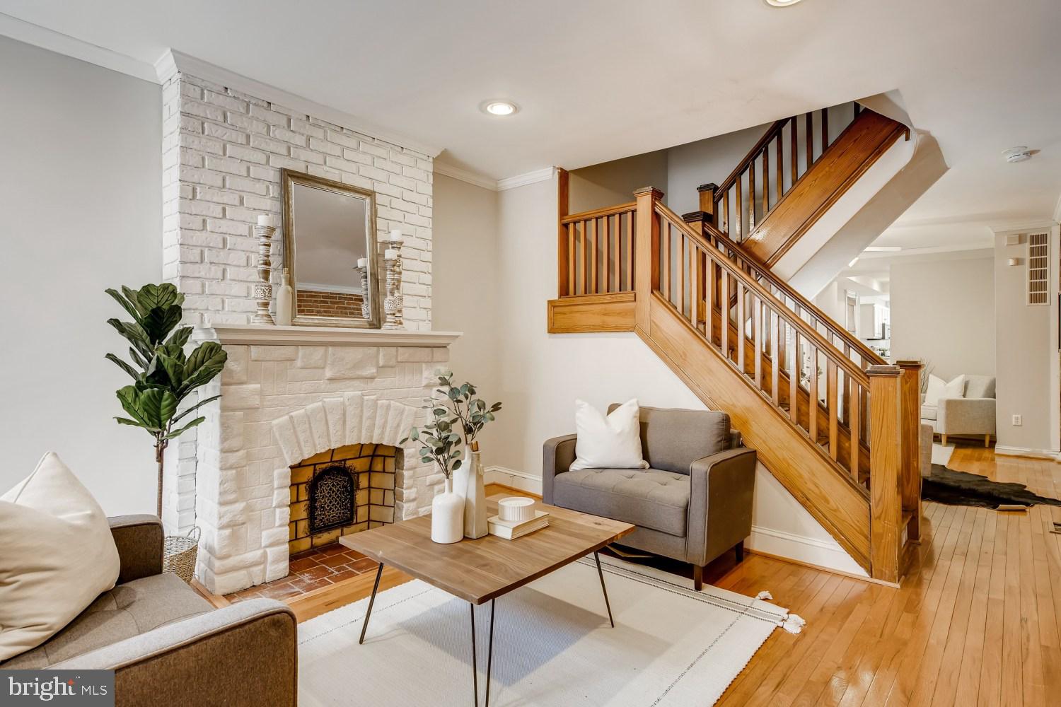 1416 Riverside Avenue Baltimore, MD 21230 - Photo 1 of 33