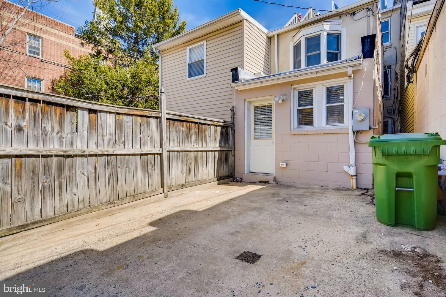1416 Riverside Avenue Baltimore, MD 21230 - Photo 30 of 33