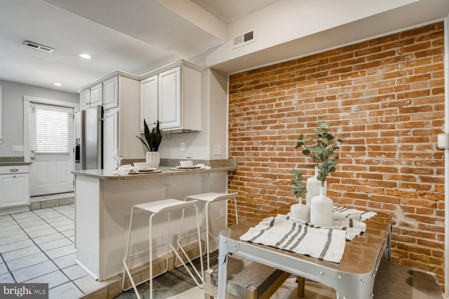 1416 Riverside Avenue Baltimore, MD 21230 - Photo 7 of 33