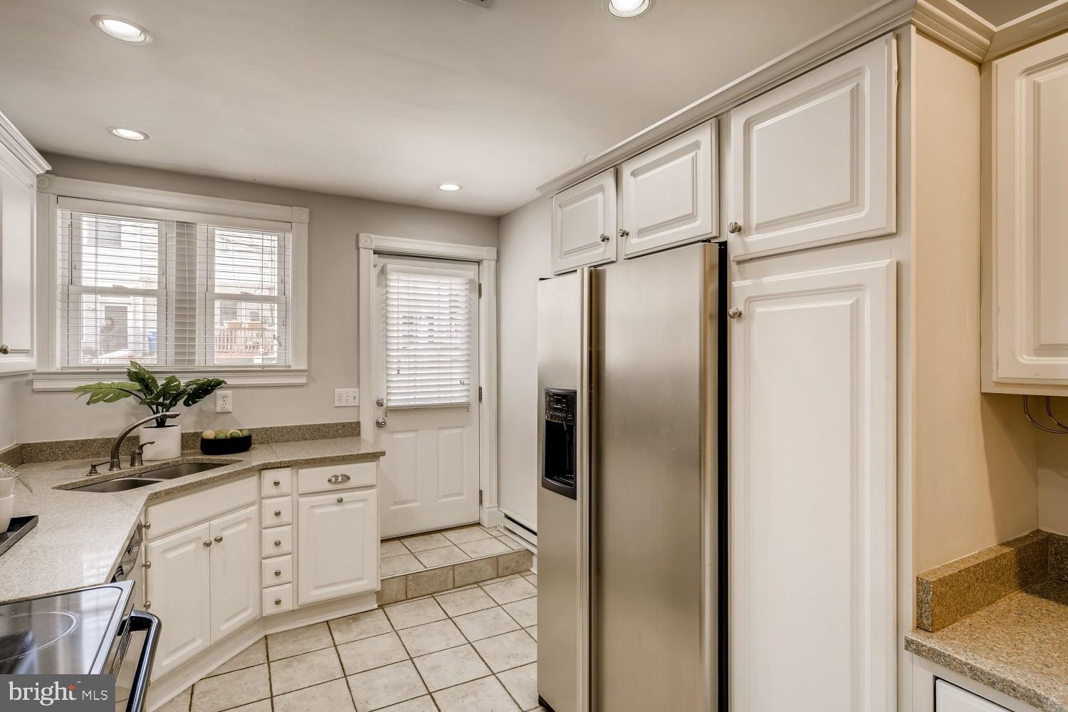 1416 Riverside Avenue Baltimore, MD 21230 - Photo 9 of 33
