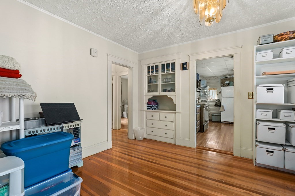 10 Windsor Road Quincy, MA 02171 - Photo 19 of 37 Gallery Image 19