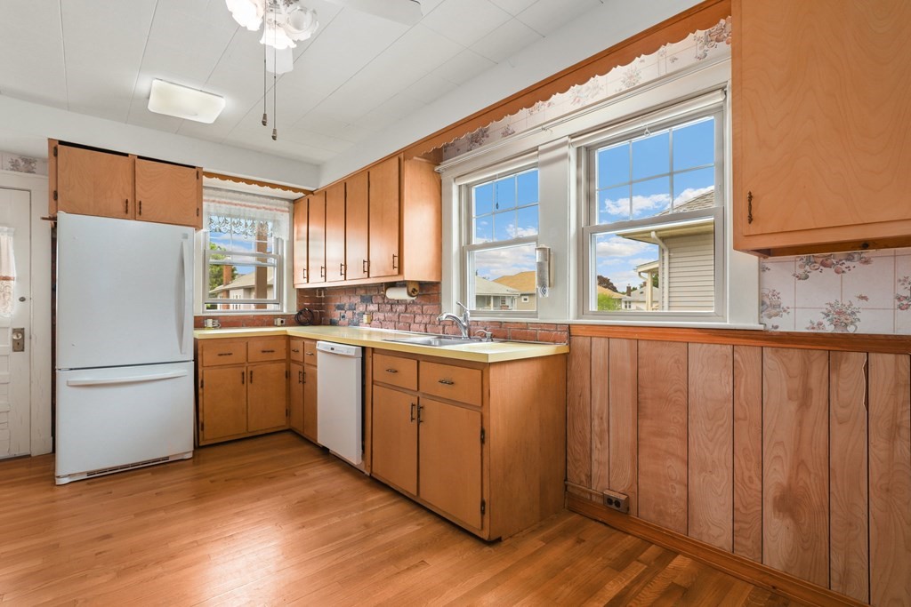 10 Windsor Road Quincy, MA 02171 - Photo 25 of 37 Gallery Image 25