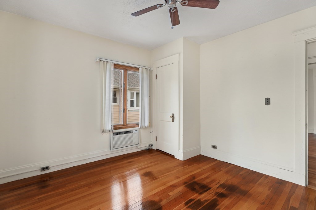 10 Windsor Road Quincy, MA 02171 - Photo 10 of 37 Gallery Image 10