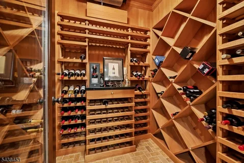 $2,299,000 | 56 Will Lane, Watchung, NJ 07069