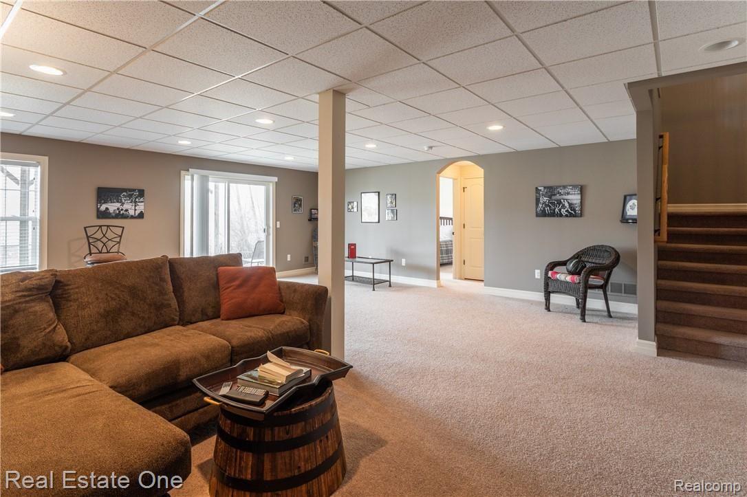609 Mountain Circle, Unit 14 Rochester, MI 48306 - Photo 24 of 27 244A7279.jpg