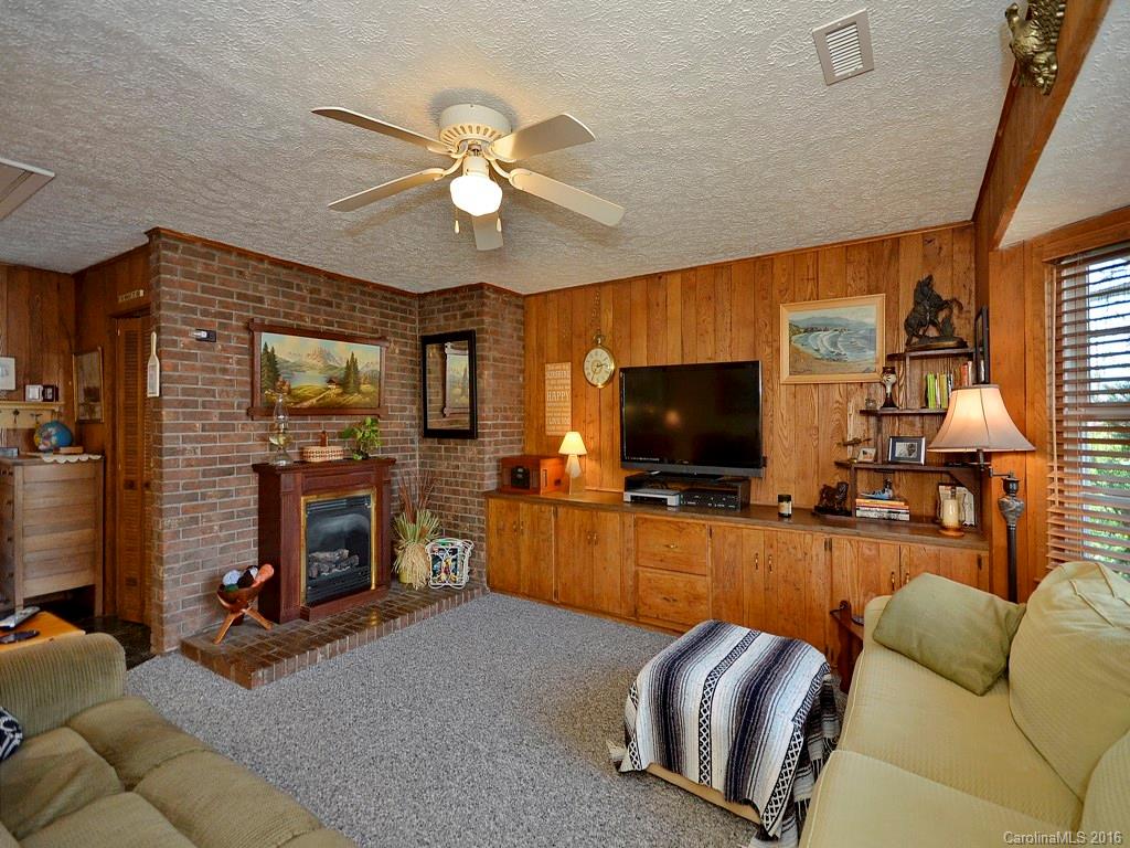198 Highland Road Waynesville, NC 28786 - Photo 14 of 24 Gallery Image 14