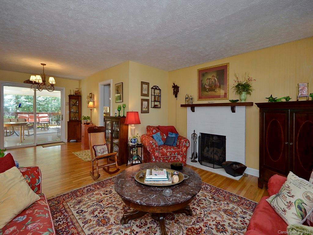 198 Highland Road Waynesville, NC 28786 - Photo 4 of 24 Gallery Image 4