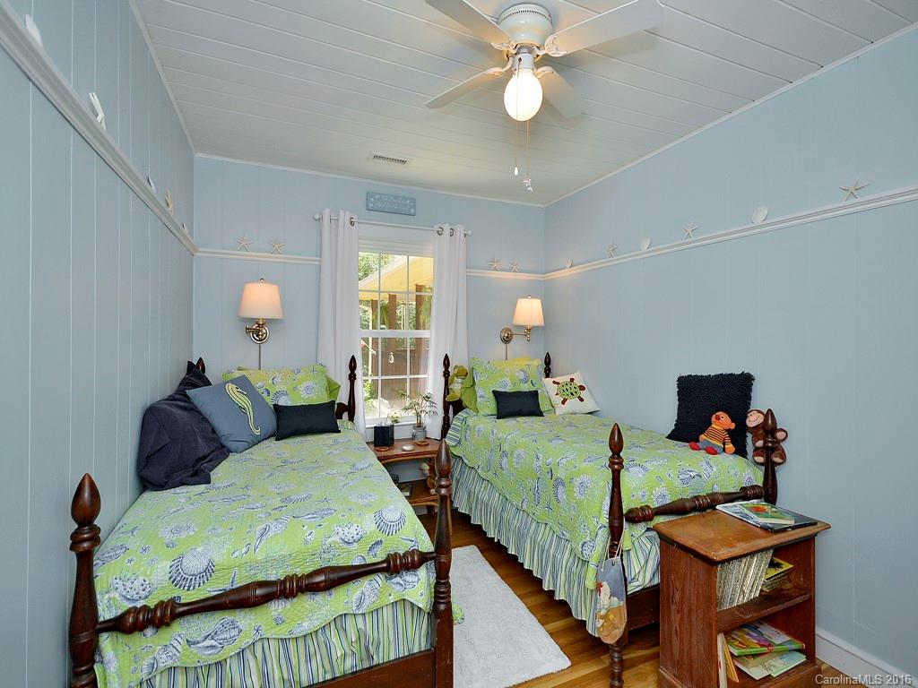 198 Highland Road Waynesville, NC 28786 - Photo 9 of 24 Gallery Image 9