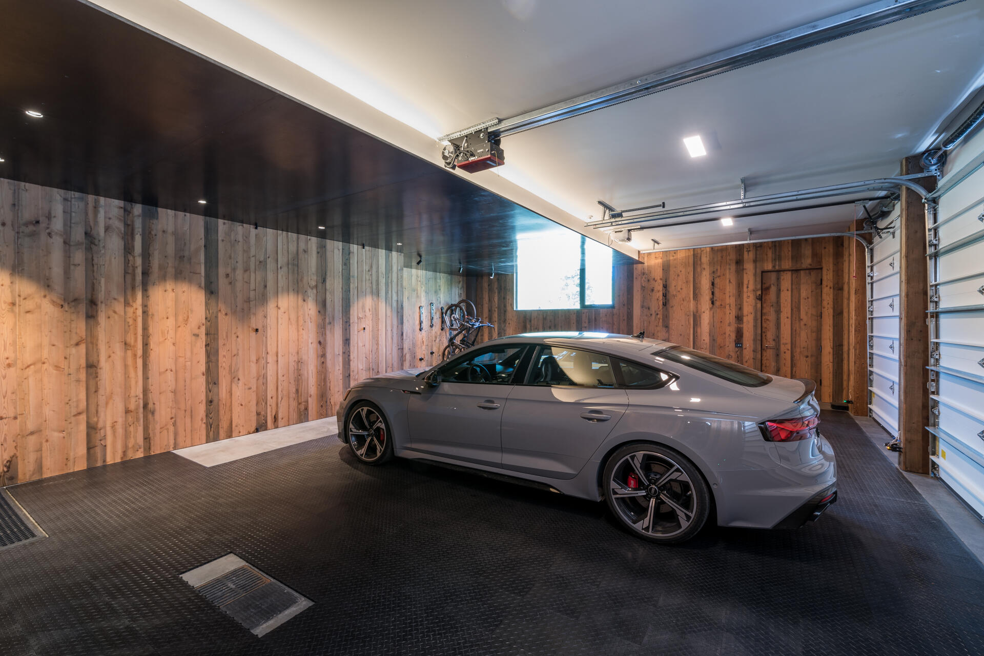 110 Stonegate Circle Blaine County, ID 83340 - Photo 38 of 69 Three car garage
