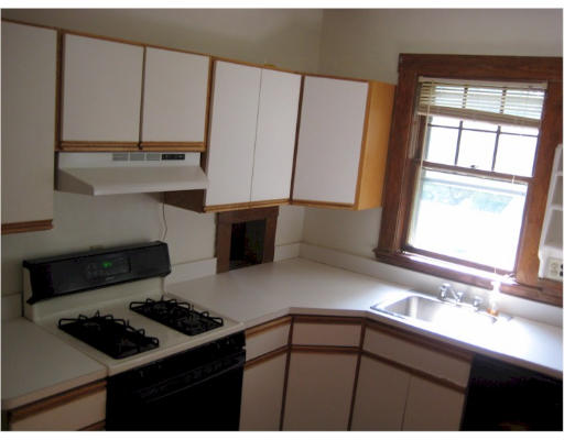 18 College Farm Road Waltham, MA 02451 - Photo 3 of 8 Gallery Image 3