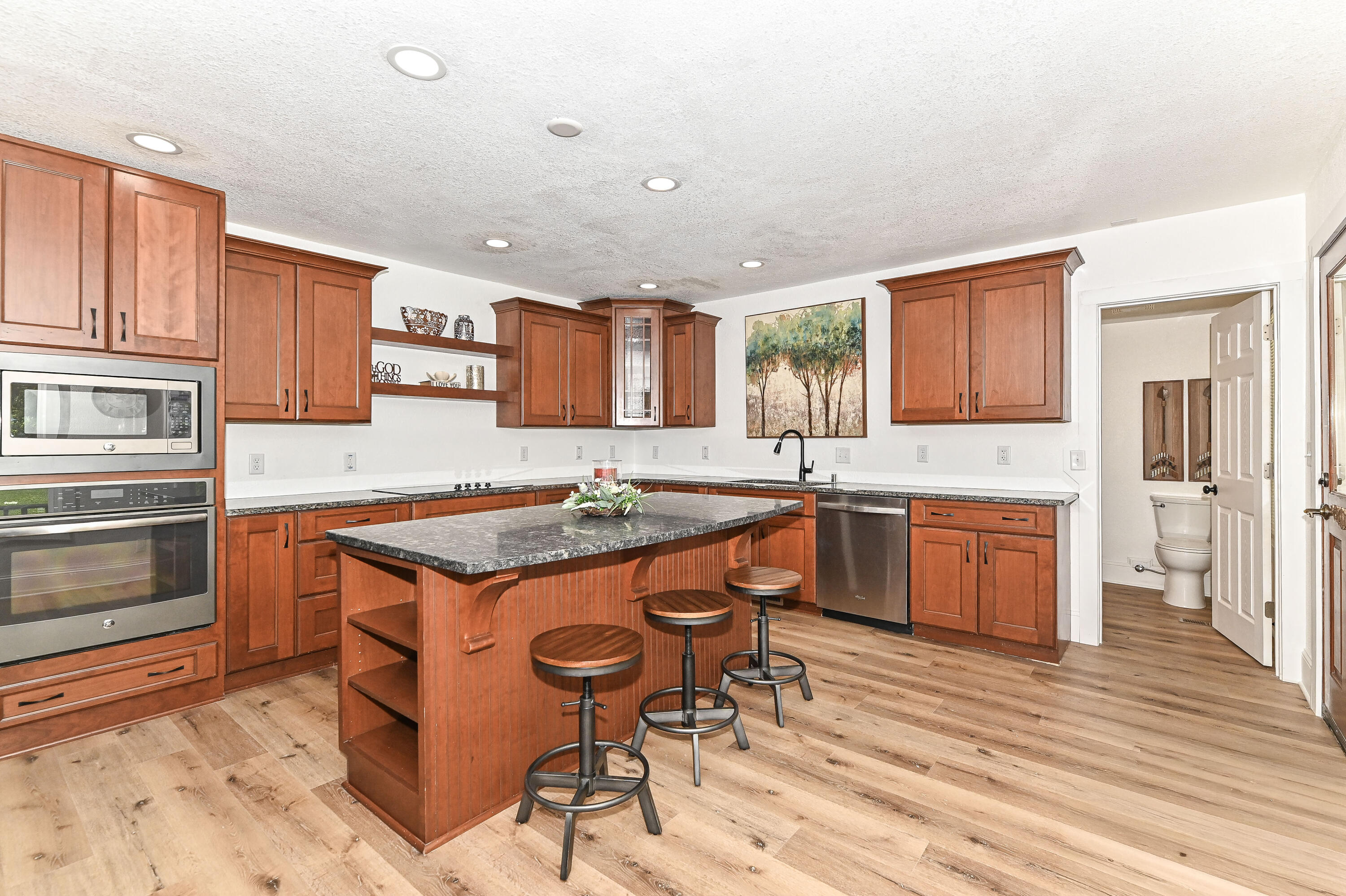 5824 Marsh Road Waterford, WI 53185 - Photo 22 of 50 Kitchen