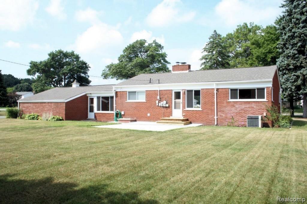 53740 Shelby Road Utica, MI 48316 - Photo 34 of 35 34.jpg