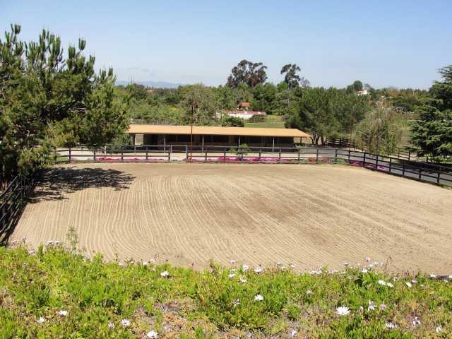 1082 Capra Way Fallbrook, CA 92028 - Photo 4 of 8