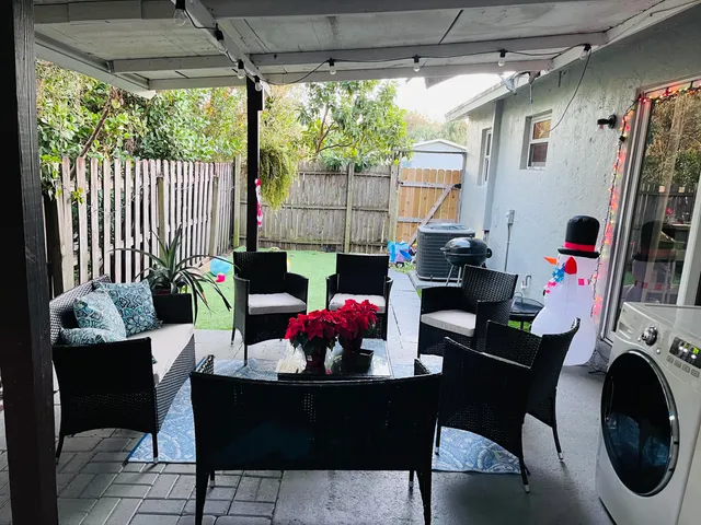 $2,550 | 3451 48th Lane South, Lake Worth, FL 33461