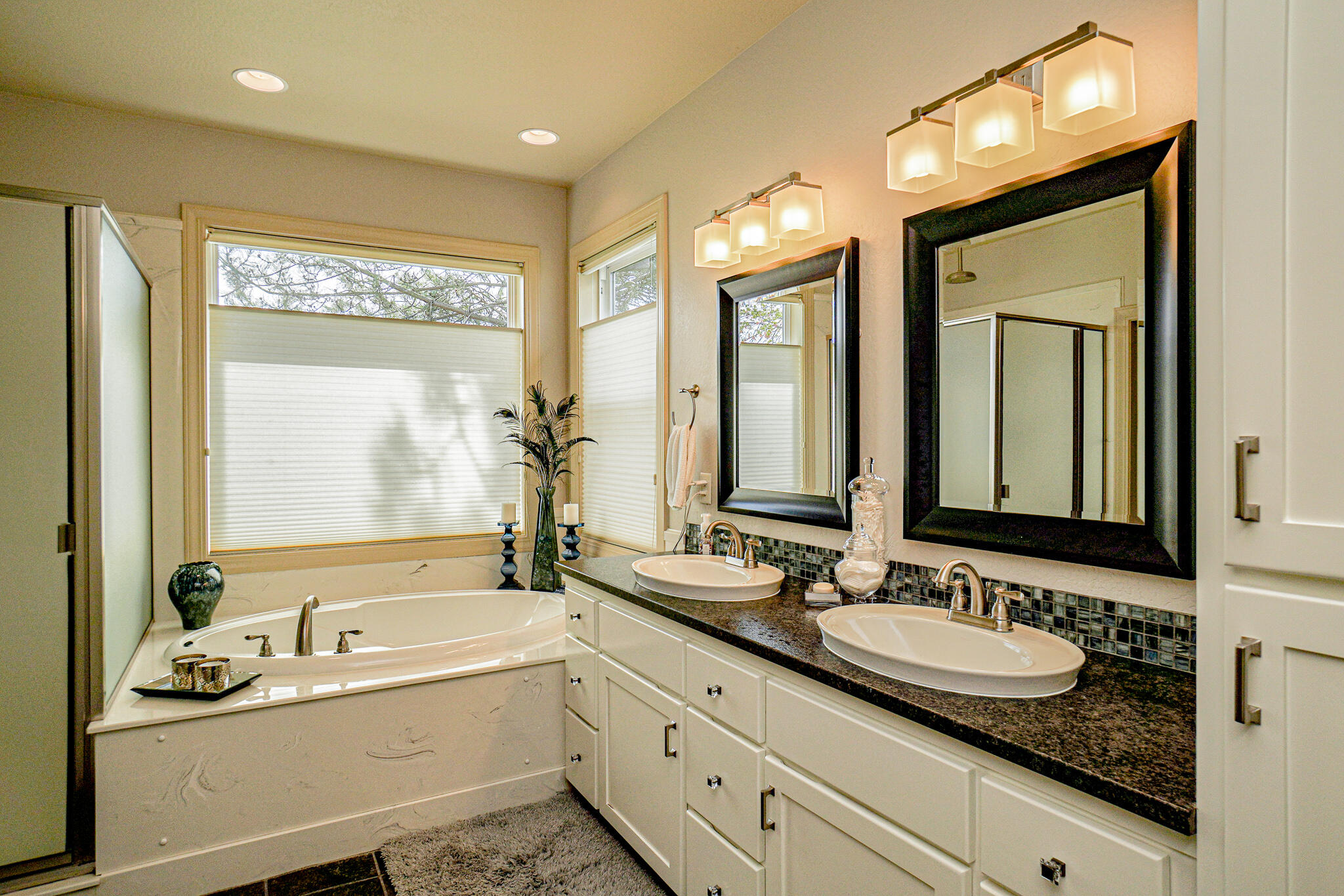 878 St Andrews Way Eagle Point, OR 97524 - Photo 33 of 55 DSC08218