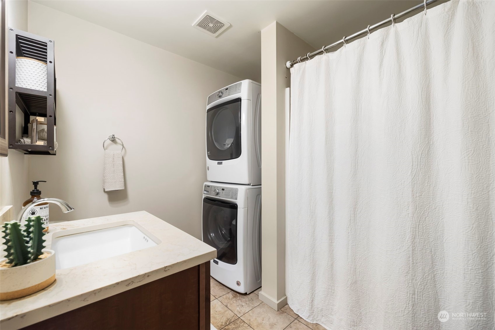3651 Harris Road Southeast Port Orchard, WA 98366 - Photo 13 of 40 Gallery Image 13