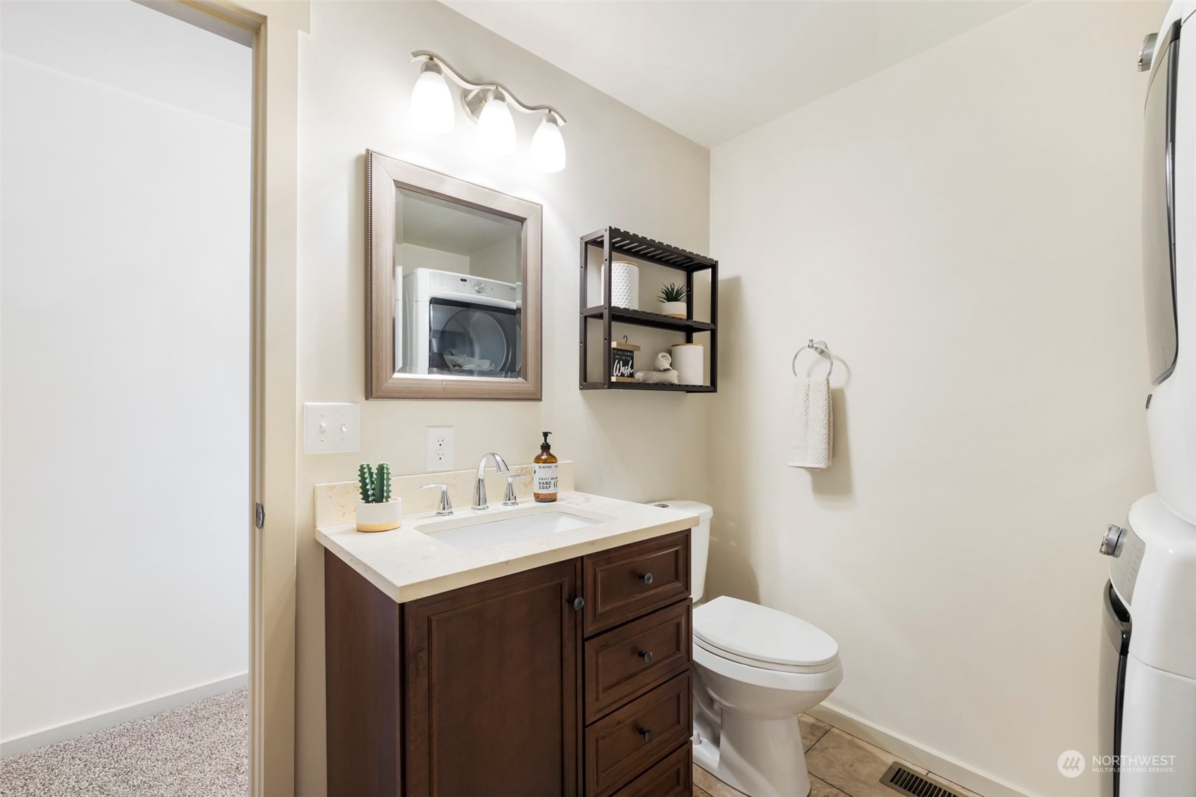 3651 Harris Road Southeast Port Orchard, WA 98366 - Photo 14 of 40 Gallery Image 14