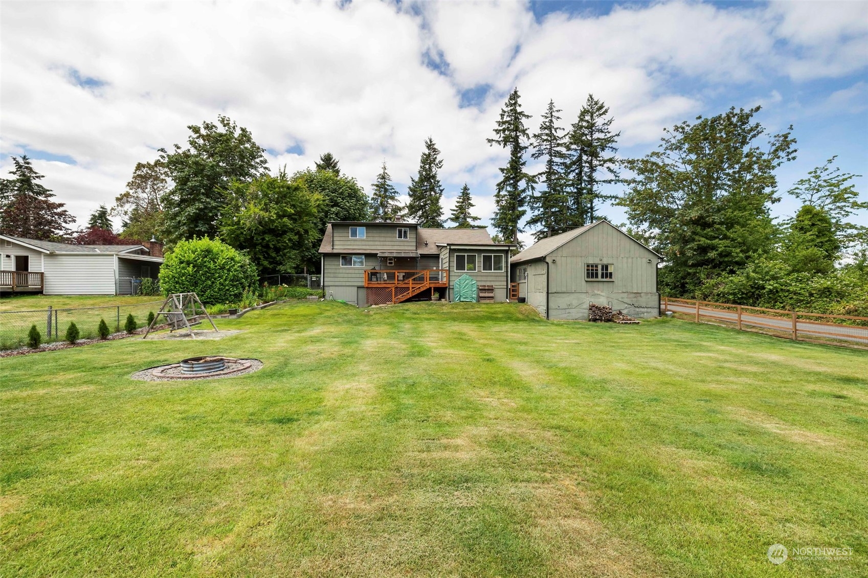 3651 Harris Road Southeast Port Orchard, WA 98366 - Photo 30 of 40 Gallery Image 30